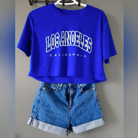 2 in 1 Shorts and top 🔥 - Picture 1 of 8